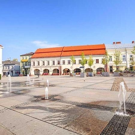 Hotelowe Pokoje Paris -Rynek Centrum- City One Kielce Exteriér fotografie